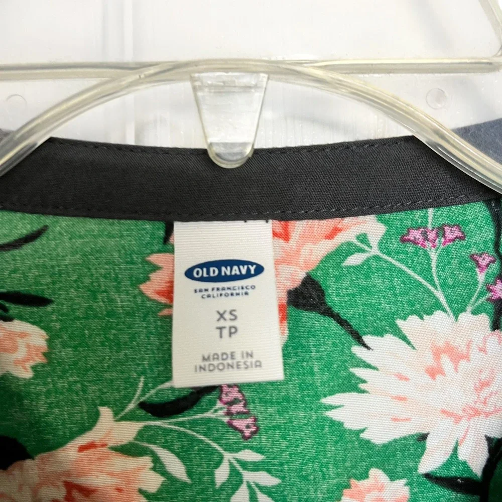 Old Navy Green Floral Pintuck Tie Neck Long‎ Sleeve Blouse Top Women's XS (3120)